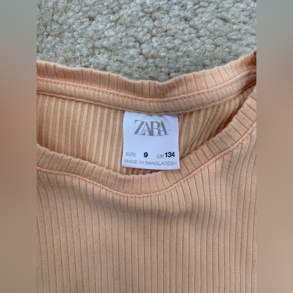 Zara Size 9 Light Peach Ribbed Ruffle Tee - Picture 3 of 6